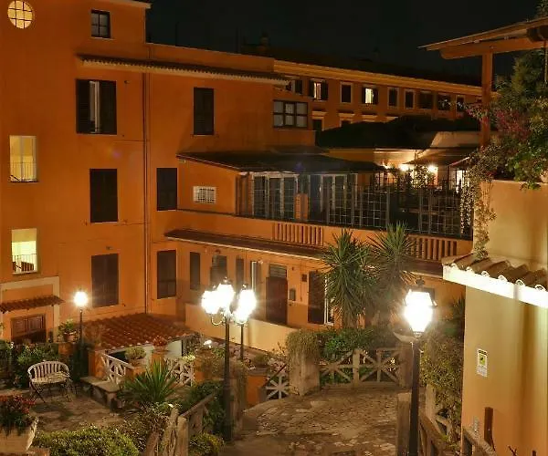 Trastevere Hidden Garden *